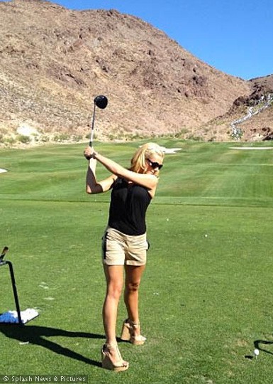 Katherine-Jenkins-Golf-High-Heels-0712-8.jpg